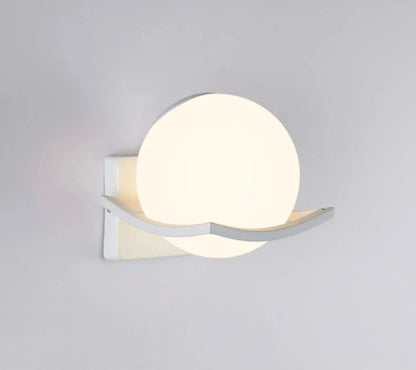 Makar Wall Light