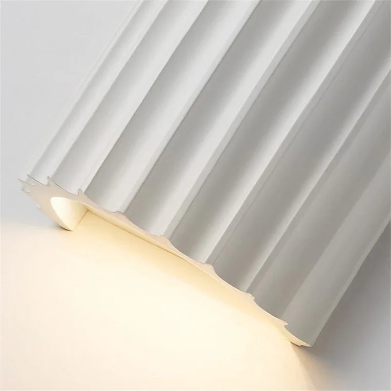 Nordic Modern Resin Wall Lamp
